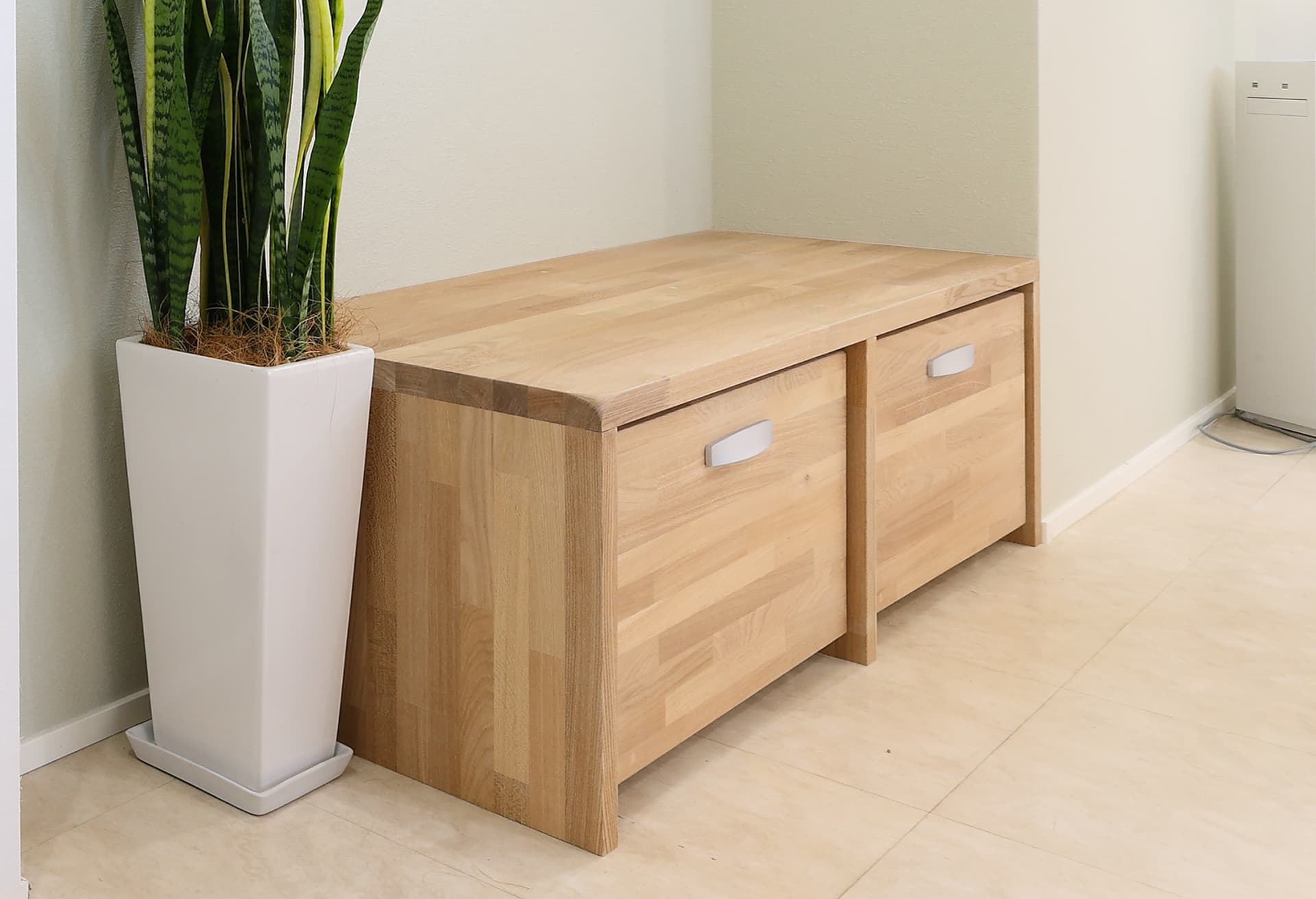 収納できるベンチ